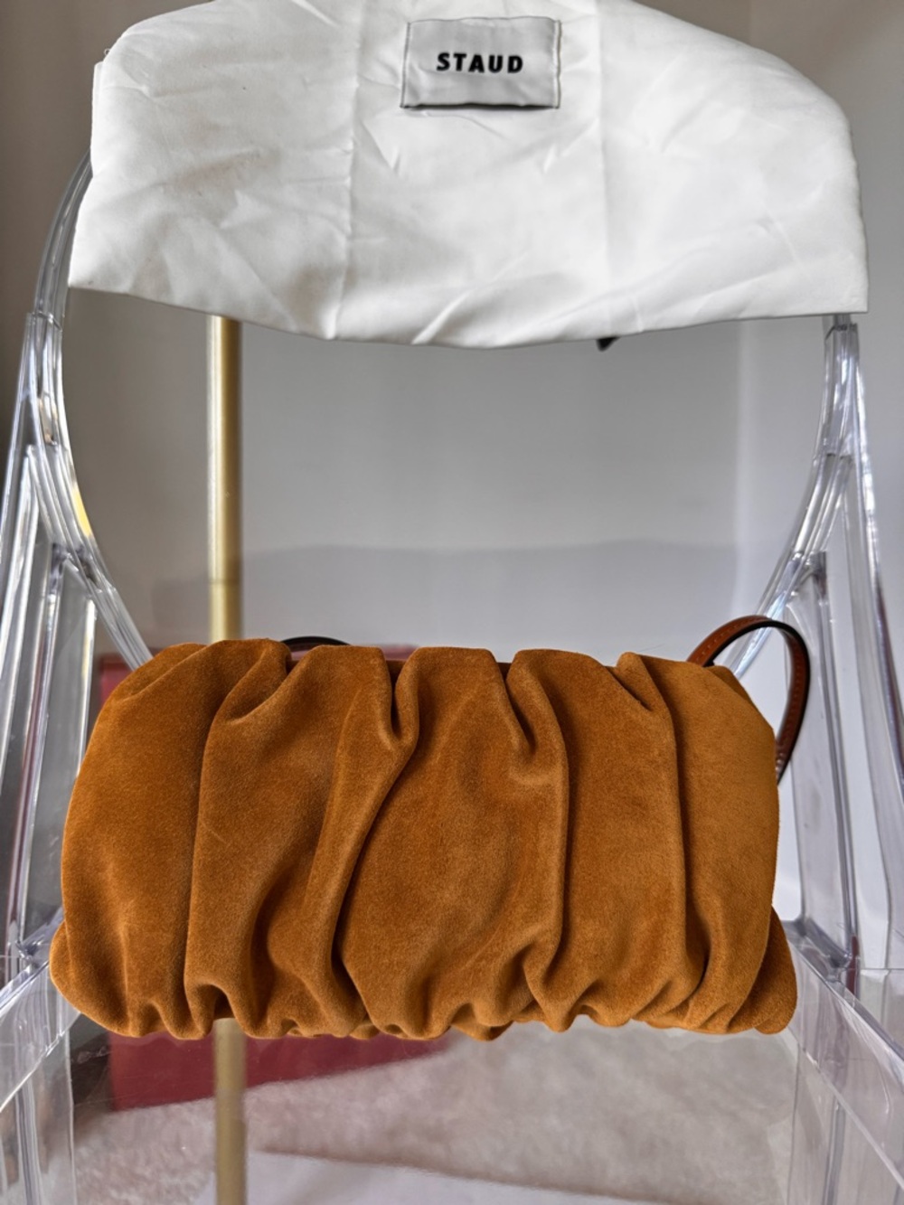 STAUD Tobacco Suede Bean Clutch Bag
Never Worn